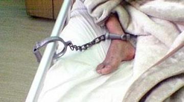 سياسة الإهمال الطبي عنوان للإعتداء على حقوق الأسرى