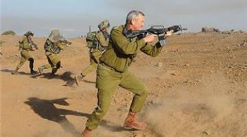 غانتس: اندلاع حرب في أي لحظة أمرٌ وارد