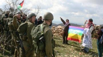 قوات الاحتلال تحاصر مسيرتين سلميتين بالخليل