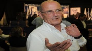 عضو كنيست صهيوني يقدم استقالته وتعيين بديلاً له