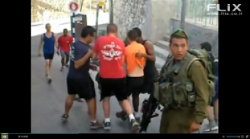 الفاخوري يروي قصة إعتداء جنود الاحتلال عليه في الخليل