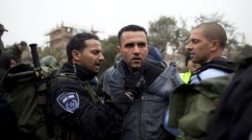 الاحتلال يفرض الإقامة الجبرية على مقدسيين