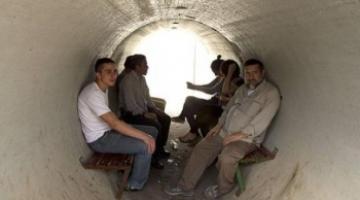 العدو يطالب سكان الكيبوتسات أخذ الحيطة والبقاء قرب الملاجئ