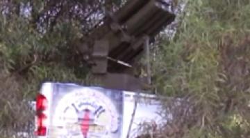 قصف مواقع العدو بصواريخ 107 عبر راجمة محمولة