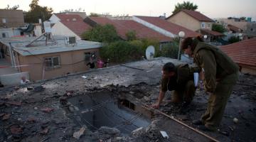 هارتس: يجب النزول عن "عامود السحاب" قبل فوات الاوان