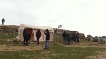 الاحتلال يحشد قواته لمصادرة قرية "باب الشمس"