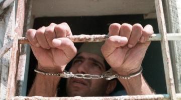 الاسير يوسف القطشان من غزة يدخل عامه الثامن في الاسر