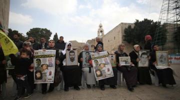 اعتصام تضامني مع الأسرى المضربين عن الطعام ببيت لحم