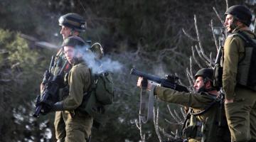 الاحتلال يصيب العشرات بالاختناق بنابلس