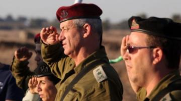 العدو يمنح الأوسمة لـ 53 جنديا و13 وحدة شاركوا بحرب غزة