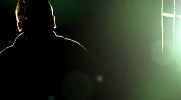 كيف سقط "يوسف".. فريسة للعمالة !