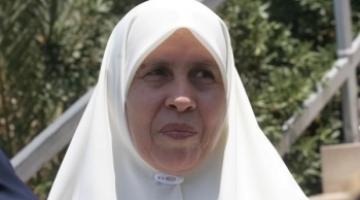 "الخنساء " أم نضال فرحات في ذمة الله