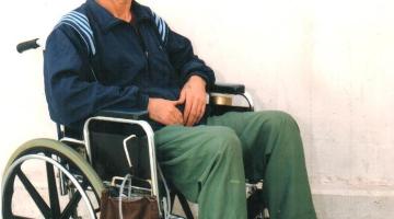الأسير المقعد منصور موقده مضرب عن الطعام منذ 8 أيام