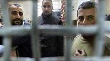 انتهاكات صارخة بحق الأسرى مع اقتراب يوم الأسير