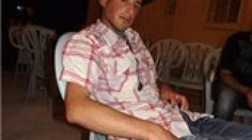 الاسير كراجة أنزل العلم الصهيوني في ريمون فعوقب بكسر يده