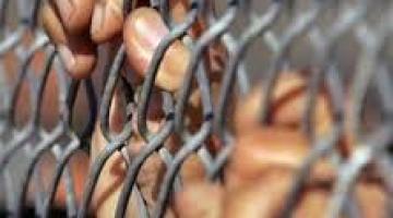 اصابة 11 معتقل جراء حريق في سجن ببئر السبع