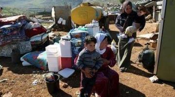 الاحتلال يقوم بترحيل 100 عائلة من بيوتهم لإجراء تدريبات عسكرية