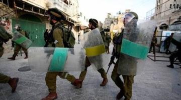 الاحتلال يداهم أحياء سكنية ويُسلم بلاغًا جنوب الضفة