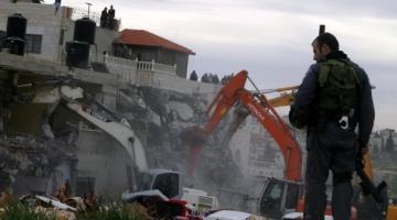 الاحتلال الصهيوني يهدم 3 منازل بأريحا
