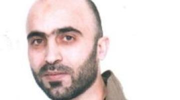 الأسير العمور يحذر من خطورة وضع الأسير منصور موقدة