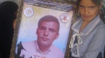 محامي الأسير أبو خضير يحذّر من بقائه رهن الاعتقال مدى الحياة