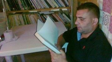 "اياد أبو خضير".. بين نار الإبعاد ومقابر الأحياء