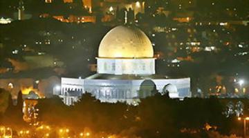 رمضان في القدس .. رغم المعاناة بهجة وزينة
