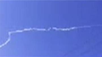 العدو يجري تجربة اطلاق صاروخ بالستي