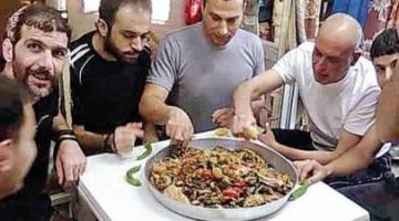 رمضان بالأسر.. استفزاز وإفطار بغير موعده