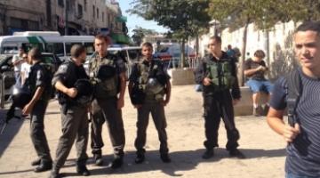 محكمة الاحتلال تفرض الإقامة الجبرية على ثلاثة مقدسيين