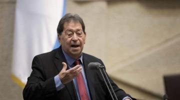 وفاة وزير الحرب الصهيوني"بن أليعازر" بعد سجل حافل بالجرائم