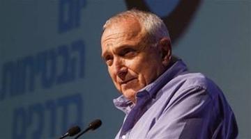 وزير صهيوني: لست متفائلاً بالمستقبل وليبرمان رئيس الوزراء القادم