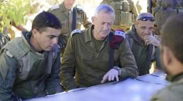 إدخال وزير جيش الاحتلال إلى المستشفى