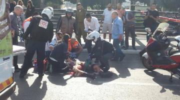 "صور" فلسطيني يطعن جندي ويصيبه بجراح حرجة بـ"تل أبيب"