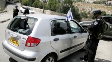 إصابة مسئول صهيوني برشق سيارته بالحجارة بالخليل