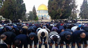الاحتلال يزعم عدم فرض قيود على صلاة الجمعة بالأقصى