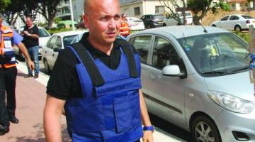 تخصيص حراسة لرئيس بلدية عسقلان بعد تهديده بالقتل