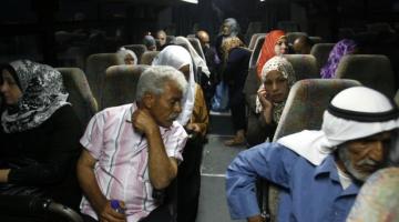 إدارة السجون تدرس منع زيارات أهالي الأسرى بسبب كورونا