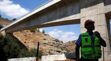 بكلفة ملياري دولار.. الاحتلال يقيم خط قطار سريع لربط "تل أبيب" بالقدس