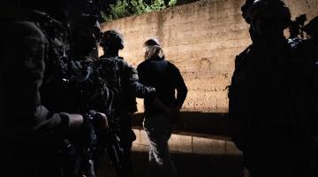 إعتقال شاب بزعم تسلله إلى مستوطنة "كريات أربع" بالخليل