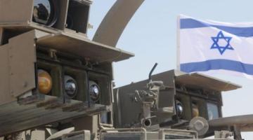 جيش العدو يطور قذيفة تسقط على الهدف بالمظلة