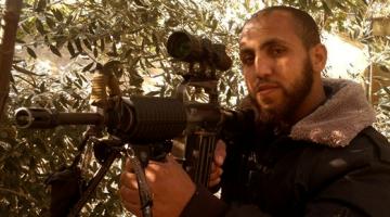 "صور" الشهيد المجاهد باسل الطلاع: خطى بدمه لحن الانتصار