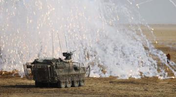 انفجار قذائف تحتوي على مادة الفسفور قرب عسقلان