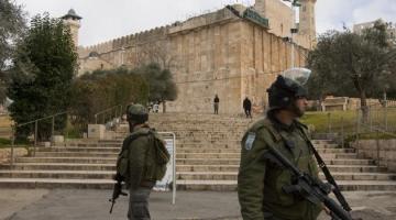 مئات المغتصبين يقتحمون الحرم الإبراهيمي في الخليل