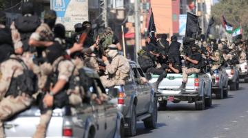 صور.. مسير عسكري مهيب لـ"سرايا القدس" في غزة