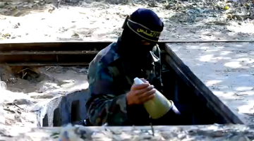 العدو يقرر ابعاد مواقع قواته عن غزة خشية هاون المقاومة