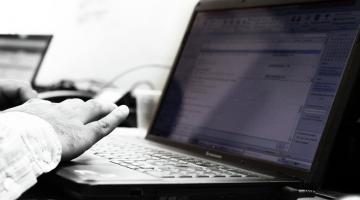 موقع صهيوني: هناك قضية أمنية حساسة يحظر نشرها