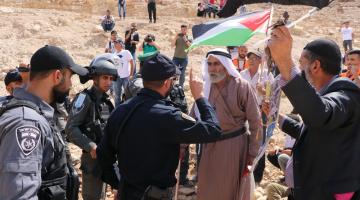 الاحتلال يعتدي على فعالية ضد الاستيطان جنوب الخليل