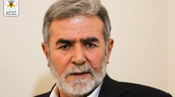 القائد النخالة يهاتف المحررة طقاطقة مهنئاً بالحرية