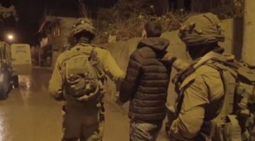 الاحتلال يعتقل ثلاثة شبان من صانور وجنين بينهم أسير محرر